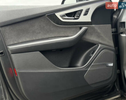 Серый Ауди Ку 7, объемом двигателя 2.97 л и пробегом 207 тыс. км за 42000 $, фото 32 на Automoto.ua