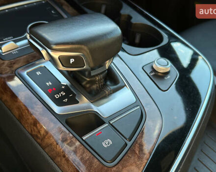 Серый Ауди Ку 7, объемом двигателя 3 л и пробегом 175 тыс. км за 25300 $, фото 15 на Automoto.ua