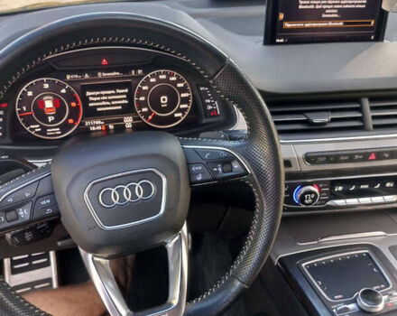 Серый Ауди Ку 7, объемом двигателя 3 л и пробегом 201 тыс. км за 44200 $, фото 4 на Automoto.ua