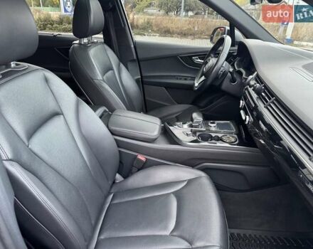 Ауди Ку 7 2017 в Верхнеднепровске на Automoto.ua Серый Ауди Ку 7, объемом двигателя 3 л и пробегом 215 тыс. км за 24999 $, фото 36 на Automoto.ua