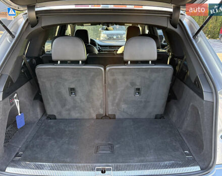 Сірий Ауді Ку 7, об'ємом двигуна 3 л та пробігом 165 тис. км за 28000 $, фото 20 на Automoto.ua