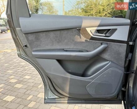 Ауди Ку 7 2018 в Одессе на Automoto.ua Серый Ауди Ку 7, объемом двигателя 2.97 л и пробегом 236 тыс. км за 38700 $, фото 78 на Automoto.ua