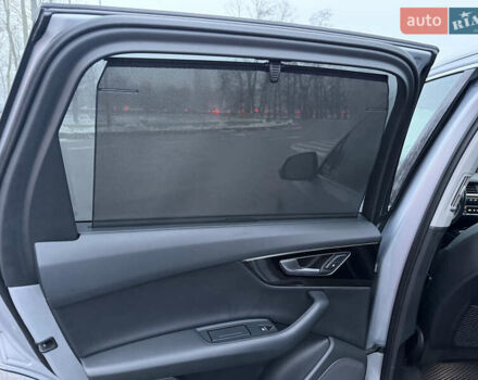 Серый Ауди Ку 7, объемом двигателя 3 л и пробегом 140 тыс. км за 26000 $, фото 12 на Automoto.ua