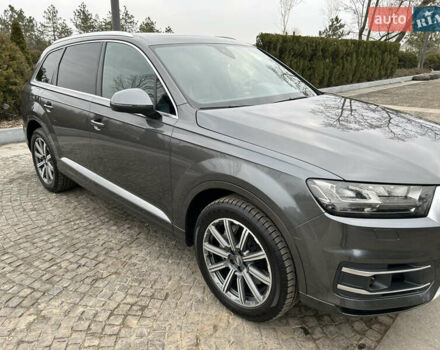 Серый Ауди Ку 7, объемом двигателя 3 л и пробегом 73 тыс. км за 41000 $, фото 3 на Automoto.ua
