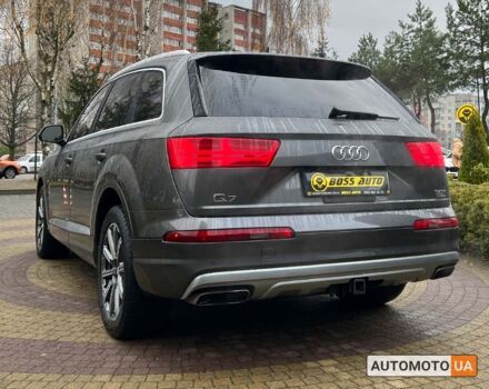 Серый Ауди Ку 7, объемом двигателя 3 л и пробегом 102 тыс. км за 33500 $, фото 4 на Automoto.ua
