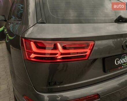 Ауди Ку 7 2018 в Луцке на Automoto.ua Серый Ауди Ку 7, объемом двигателя 2.97 л и пробегом 66 тыс. км за 48888 $, фото 19 на Automoto.ua