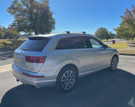 Сірий Ауді Ку 7, об'ємом двигуна 2 л та пробігом 32 тис. км за 18000 $, фото 3 на Automoto.ua