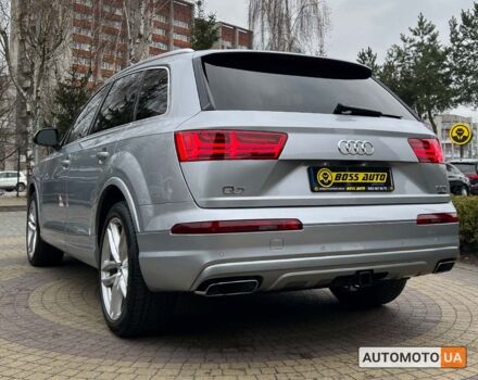 Серый Ауди Ку 7, объемом двигателя 3 л и пробегом 120 тыс. км за 40900 $, фото 4 на Automoto.ua