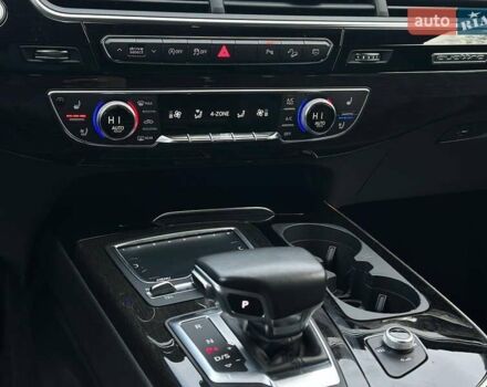 Серый Ауди Ку 7, объемом двигателя 3 л и пробегом 155 тыс. км за 25700 $, фото 20 на Automoto.ua