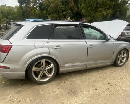 Сірий Ауді Ку 7, об'ємом двигуна 3 л та пробігом 200 тис. км за 9999 $, фото 3 на Automoto.ua