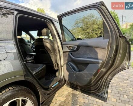 Ауди Ку 7 2018 в Одессе на Automoto.ua Серый Ауди Ку 7, объемом двигателя 2.97 л и пробегом 236 тыс. км за 38700 $, фото 73 на Automoto.ua