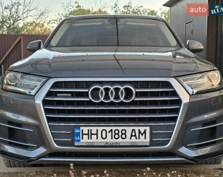 Серый Ауди Ку 7, объемом двигателя 1.98 л и пробегом 153 тыс. км за 22000 $, фото 1 на Automoto.ua