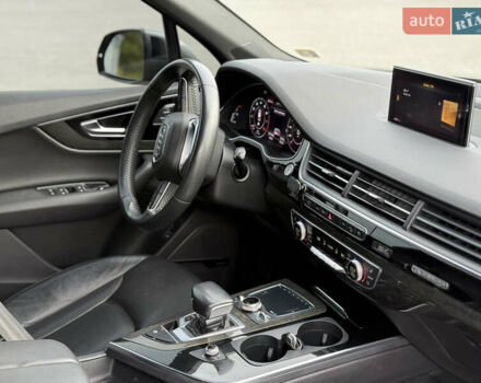 Серый Ауди Ку 7, объемом двигателя 3 л и пробегом 179 тыс. км за 25800 $, фото 44 на Automoto.ua