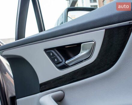 Серый Ауди Ку 7, объемом двигателя 3 л и пробегом 78 тыс. км за 30900 $, фото 50 на Automoto.ua