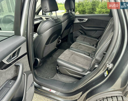 Ауди Ку 7 2018 в Тернополе на Automoto.ua Серый Ауди Ку 7, объемом двигателя 2.97 л и пробегом 195 тыс. км за 39500 $, фото 26 на Automoto.ua