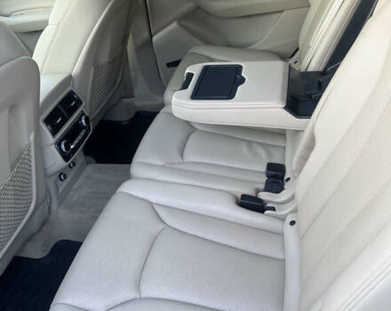 Серый Ауди Ку 7, объемом двигателя 3 л и пробегом 180 тыс. км за 23950 $, фото 25 на Automoto.ua