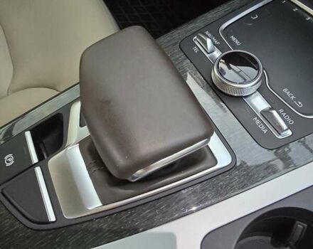 Серый Ауди Ку 7, объемом двигателя 1.98 л и пробегом 153 тыс. км за 22000 $, фото 19 на Automoto.ua