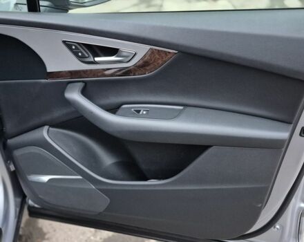 Сірий Ауді Ку 7, об'ємом двигуна 2 л та пробігом 196 тис. км за 26888 $, фото 13 на Automoto.ua