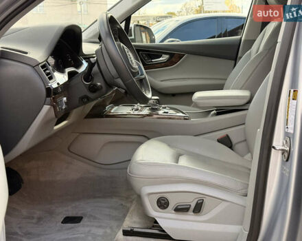 Сірий Ауді Ку 7, об'ємом двигуна 3 л та пробігом 74 тис. км за 35000 $, фото 7 на Automoto.ua