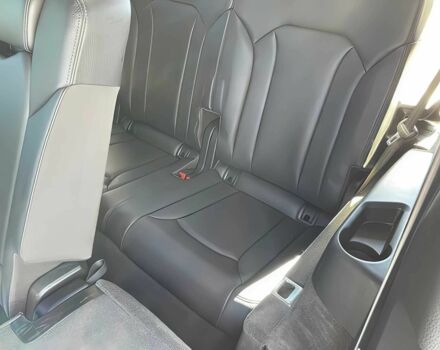 Сірий Ауді Ку 7, об'ємом двигуна 2 л та пробігом 32 тис. км за 18000 $, фото 12 на Automoto.ua