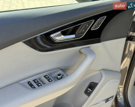 Ауди Ку 7 2018 в Львове на Automoto.ua Серый Ауди Ку 7, объемом двигателя 3 л и пробегом 92 тыс. км за 35000 $, фото 22 на Automoto.ua