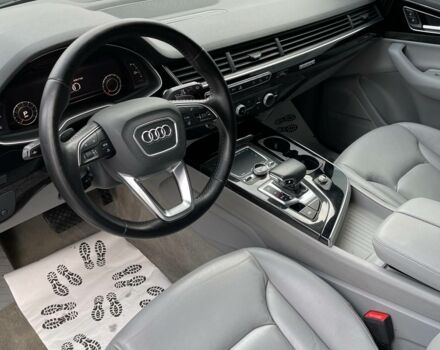 Серый Ауди Ку 7, объемом двигателя 3 л и пробегом 201 тыс. км за 24000 $, фото 6 на Automoto.ua