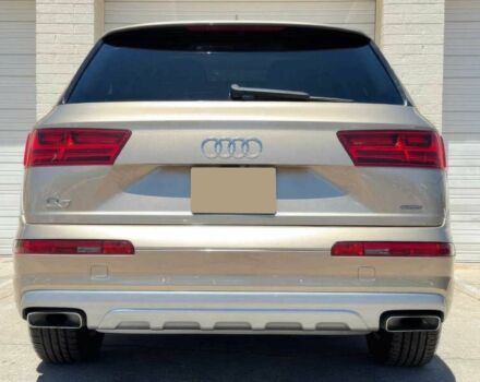 Ауди Ку 7 2018 в Львове на Automoto.ua Серый Ауди Ку 7, объемом двигателя 2 л и пробегом 36 тыс. км за 9000 $, фото 4 на Automoto.ua