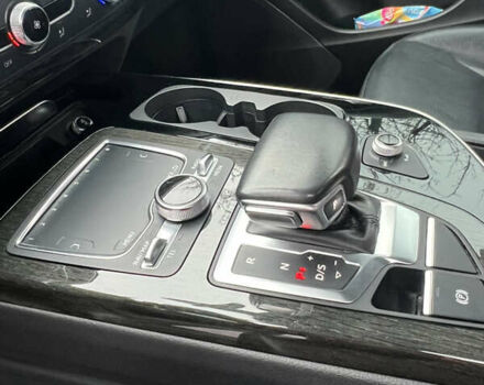 Серый Ауди Ку 7, объемом двигателя 3 л и пробегом 112 тыс. км за 29500 $, фото 23 на Automoto.ua