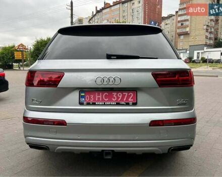 Серый Ауди Ку 7, объемом двигателя 3 л и пробегом 130 тыс. км за 22000 $, фото 3 на Automoto.ua