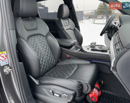 Сірий Ауді Ку 7, об'ємом двигуна 2.97 л та пробігом 220 тис. км за 45500 $, фото 44 на Automoto.ua