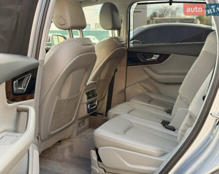 Сірий Ауді Ку 7, об'ємом двигуна 3 л та пробігом 74 тис. км за 35000 $, фото 12 на Automoto.ua