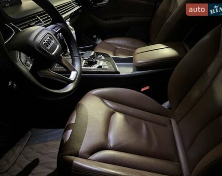 Ауди Ку 7 2018 в Киеве на Automoto.ua Серый Ауди Ку 7, объемом двигателя 3 л и пробегом 146 тыс. км за 34000 $, фото 24 на Automoto.ua