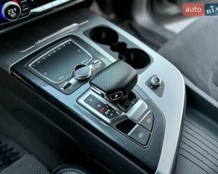 Серый Ауди Ку 7, объемом двигателя 2.97 л и пробегом 130 тыс. км за 46000 $, фото 57 на Automoto.ua