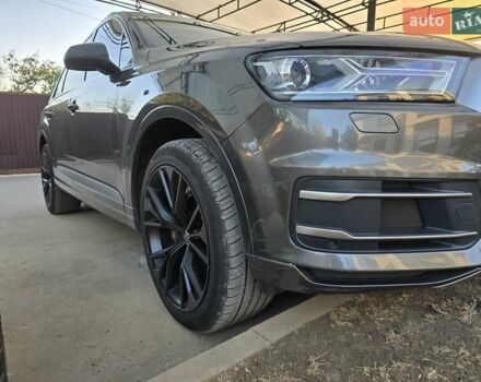 Серый Ауди Ку 7, объемом двигателя 1.98 л и пробегом 153 тыс. км за 22000 $, фото 2 на Automoto.ua