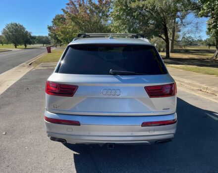 Сірий Ауді Ку 7, об'ємом двигуна 2 л та пробігом 32 тис. км за 18000 $, фото 4 на Automoto.ua