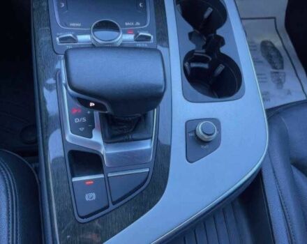 Серый Ауди Ку 7, объемом двигателя 2 л и пробегом 88 тыс. км за 14500 $, фото 17 на Automoto.ua