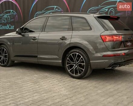 Ауди Ку 7 2018 в Луцке на Automoto.ua Серый Ауди Ку 7, объемом двигателя 2.97 л и пробегом 66 тыс. км за 48888 $, фото 11 на Automoto.ua