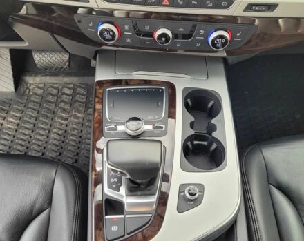 Ауди Ку 7 2018 в Киеве на Automoto.ua Серый Ауди Ку 7, объемом двигателя 3 л и пробегом 136 тыс. км за 16500 $, фото 15 на Automoto.ua