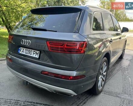 Ауди Ку 7 2018 в Киеве на Automoto.ua Серый Ауди Ку 7, объемом двигателя 3 л и пробегом 88 тыс. км за 39800 $, фото 1 на Automoto.ua