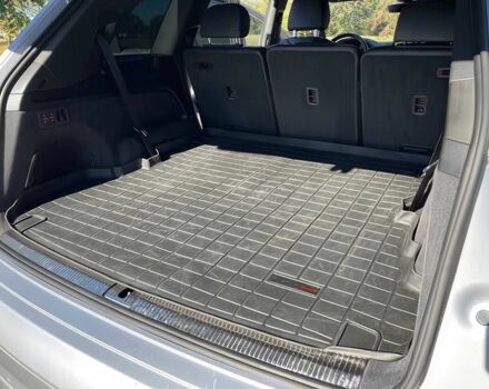 Сірий Ауді Ку 7, об'ємом двигуна 2 л та пробігом 32 тис. км за 18000 $, фото 13 на Automoto.ua