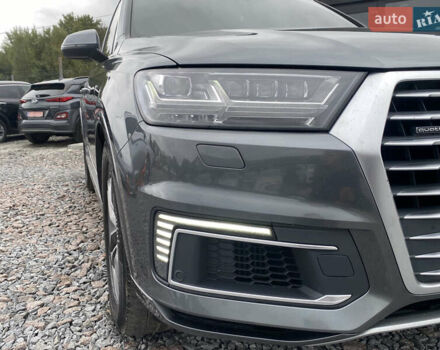 Сірий Ауді Ку 7, об'ємом двигуна 3 л та пробігом 249 тис. км за 39000 $, фото 2 на Automoto.ua