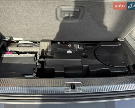 Сірий Ауді Ку 7, об'ємом двигуна 3 л та пробігом 157 тис. км за 29999 $, фото 31 на Automoto.ua