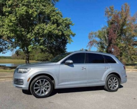 Серый Ауди Ку 7, объемом двигателя 2 л и пробегом 88 тыс. км за 14500 $, фото 3 на Automoto.ua