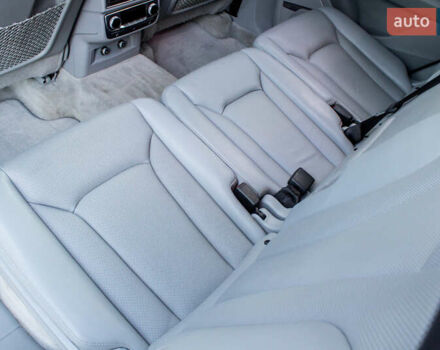 Сірий Ауді Ку 7, об'ємом двигуна 3 л та пробігом 78 тис. км за 33300 $, фото 60 на Automoto.ua