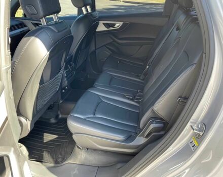 Сірий Ауді Ку 7, об'ємом двигуна 2 л та пробігом 32 тис. км за 18000 $, фото 11 на Automoto.ua