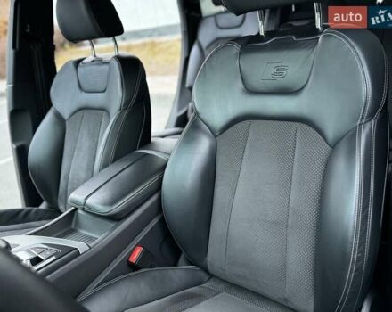 Серый Ауди Ку 7, объемом двигателя 2.97 л и пробегом 130 тыс. км за 46000 $, фото 41 на Automoto.ua