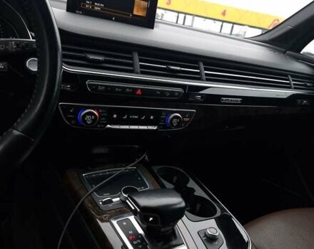 Сірий Ауді Ку 7, об'ємом двигуна 3 л та пробігом 208 тис. км за 26200 $, фото 5 на Automoto.ua