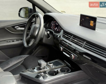 Серый Ауди Ку 7, объемом двигателя 3 л и пробегом 179 тыс. км за 25800 $, фото 18 на Automoto.ua