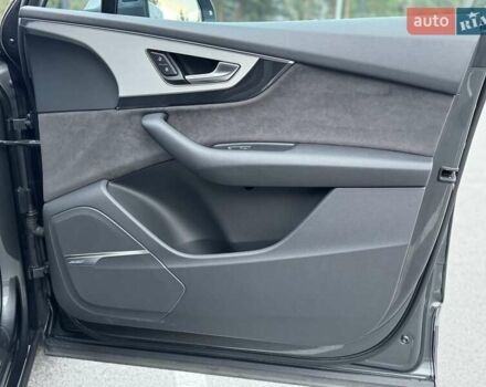 Серый Ауди Ку 7, объемом двигателя 2.97 л и пробегом 130 тыс. км за 46000 $, фото 69 на Automoto.ua