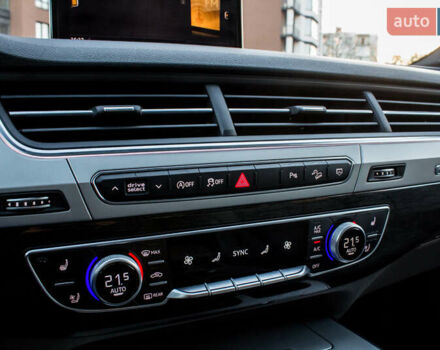 Сірий Ауді Ку 7, об'ємом двигуна 3 л та пробігом 78 тис. км за 33300 $, фото 76 на Automoto.ua